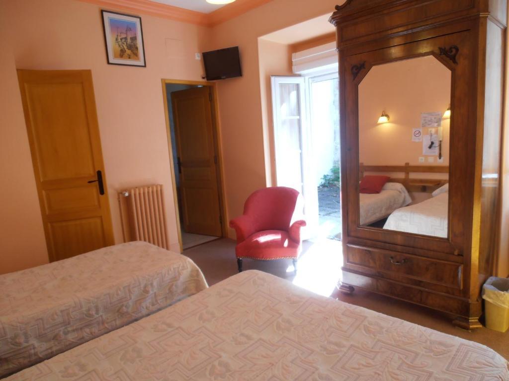 Hôtel Panoramic et des Bains Luz-Saint-Sauveur Quarto foto